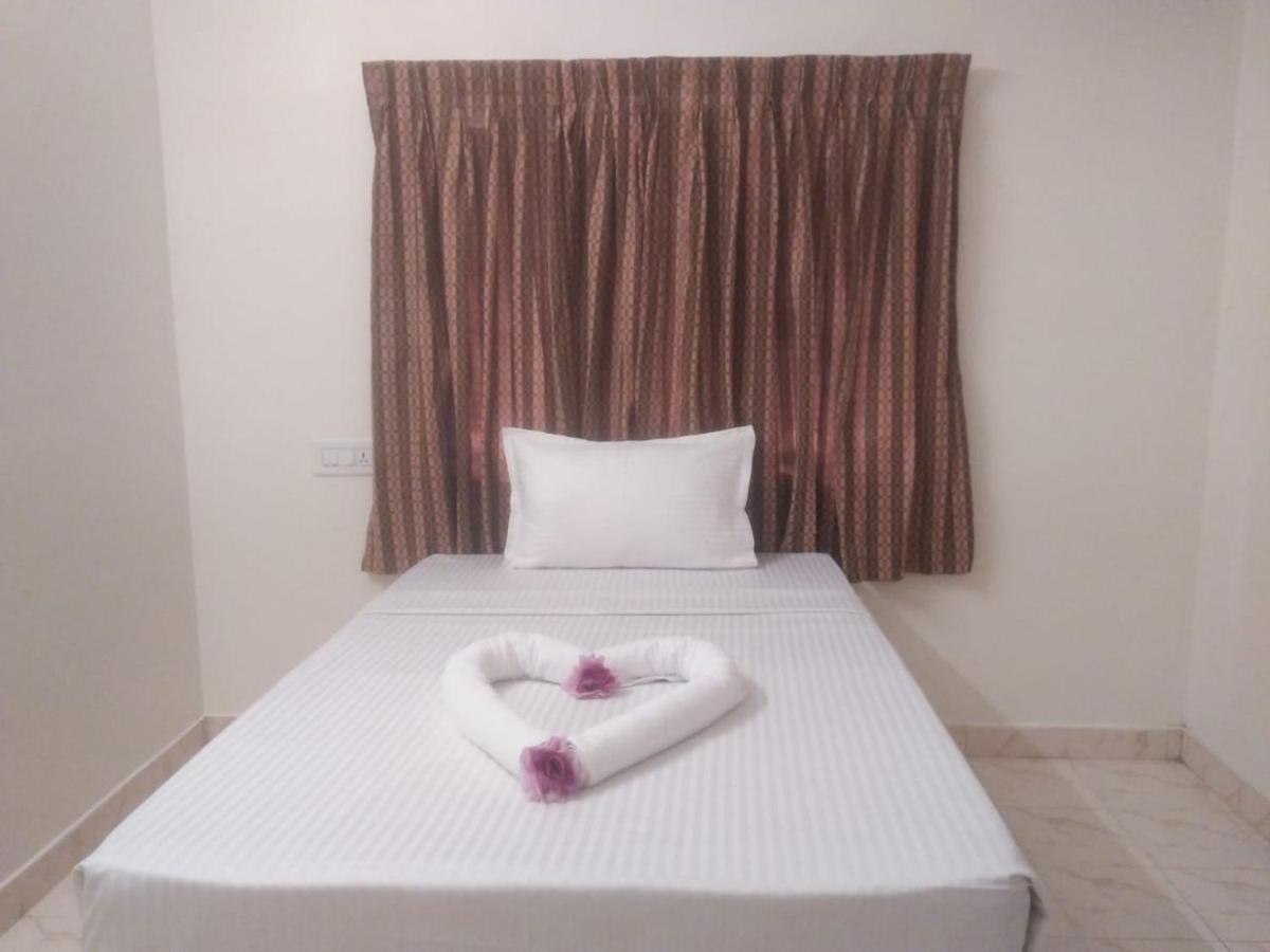 Hotel Temple Stay Srirangam Tiruchirappalli エクステリア 写真