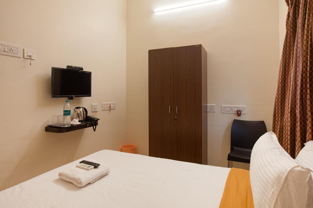 Hotel Temple Stay Srirangam Tiruchirappalli エクステリア 写真